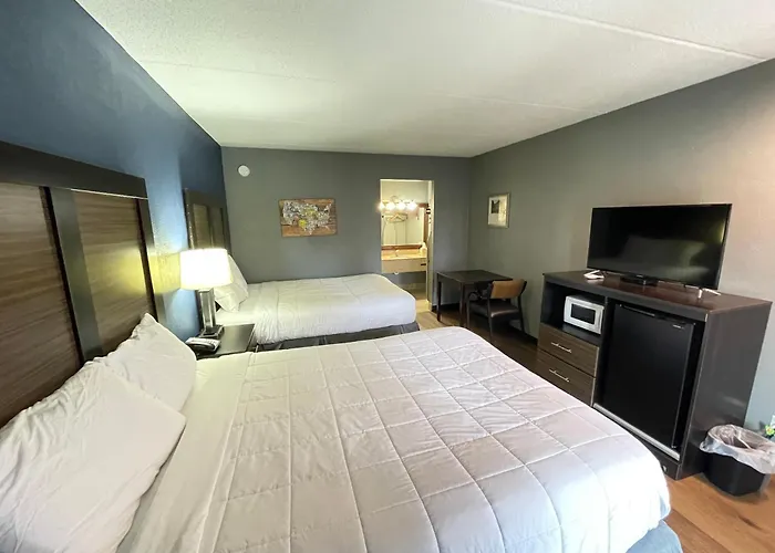 Econo Lodge Forest City