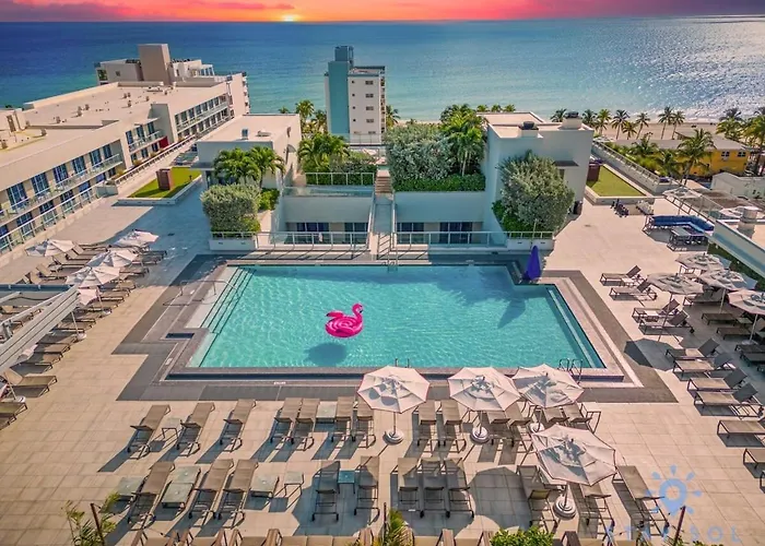Hollywood Beach - Front Bay View - Amazing Pool