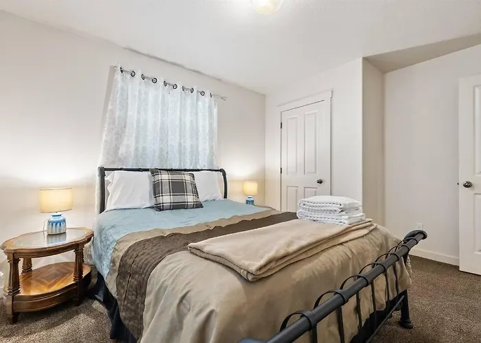 Charming Home W/ Fenced Yard On Quiet Street
