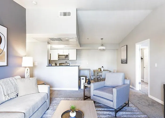 Landing Modern Apartment With Amazing Amenities