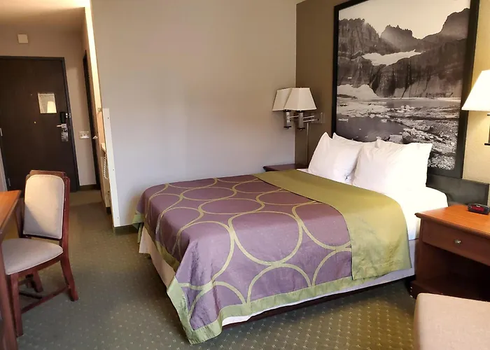 Super 8 By Wyndham Kalispell Glacier National Park