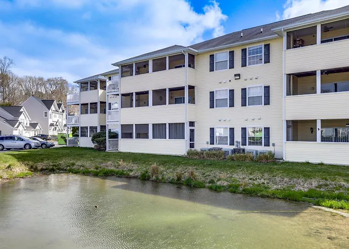 3 Mi To Savannah Beach: Lewes Condo W/ Pool Access