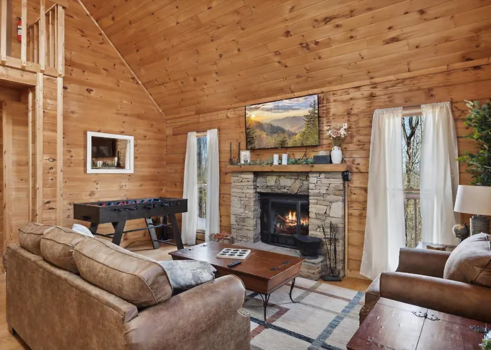 Cozy Family Friendly Cabin With Hot Tub, Near Gatlinburg, Pigeon Forge, Dollywood