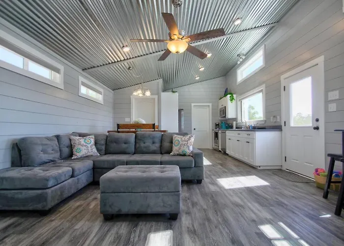 Eagle'S Grotto - Quiet 5 Acre Riverside Retreat On Llano River