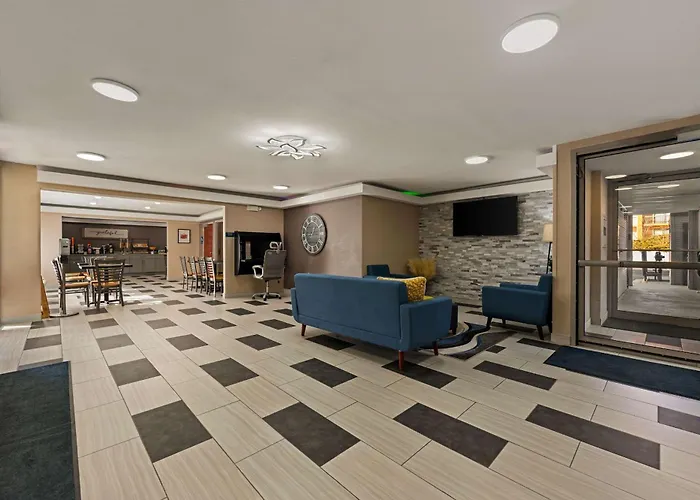Econo Lodge Rockford Casino Area