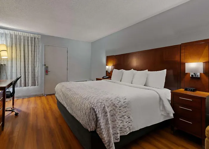 Econo Lodge Rockford Casino Area