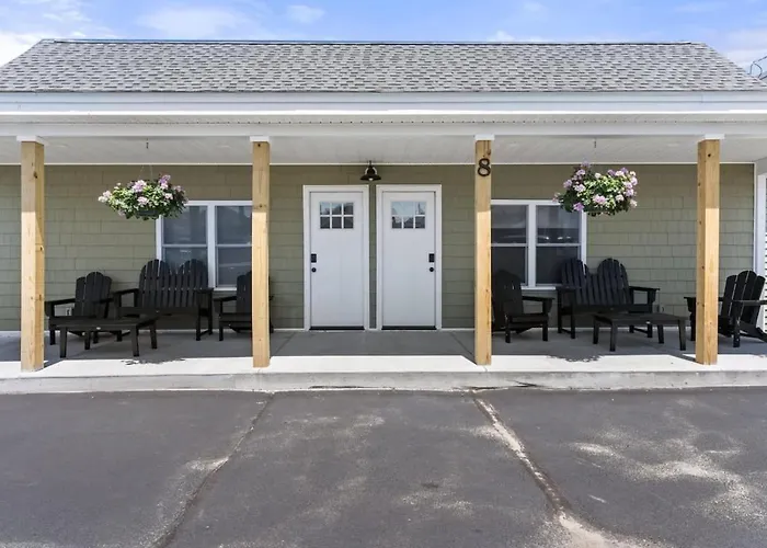 Fully Renovated Steps To Beach The Americana