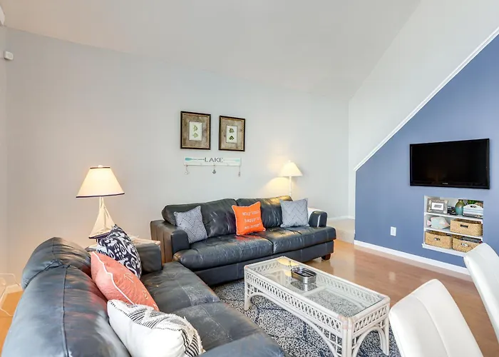 Home On Lake Erie | 3 Bedrooms | 3 Bathrooms
