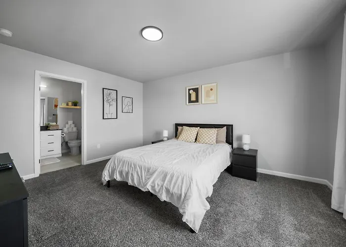 Contemporary Comfort In Quincy