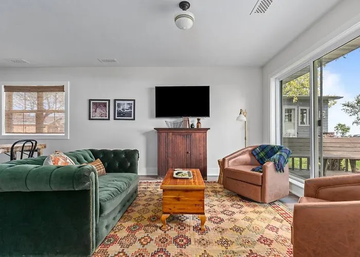 Hickory Hideaway Cozy 2-Bedroom Home On Lake Winnebago