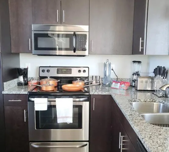 Luxury 1Br/1Ba W/ Top Amenities In Prime Location
