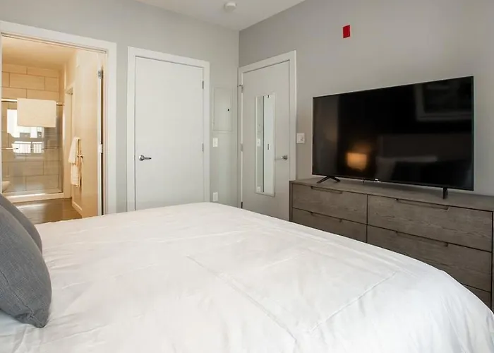 Landing Modern Apartment With Amazing Amenities