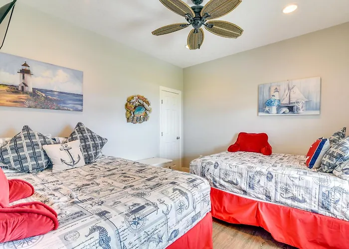 Walk To Sand! Home W/ Wide-Open Ocean Views + Bar