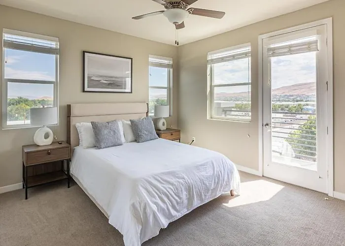 Landing Modern Apartment With Amazing Amenities