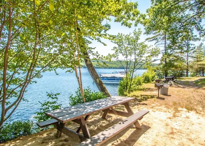 Squam Lake 3 Bed Plus 3 Bath Rental