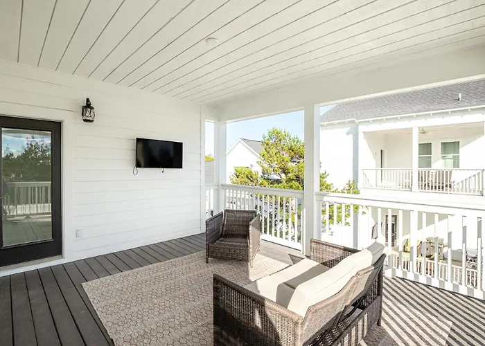 Salty Sons 4 Bedroom And Just Minutes To The Beach Rosemary And 30Avenue