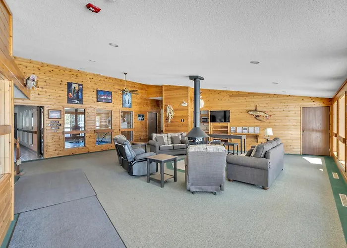 Boulder Junction Motor Lodge