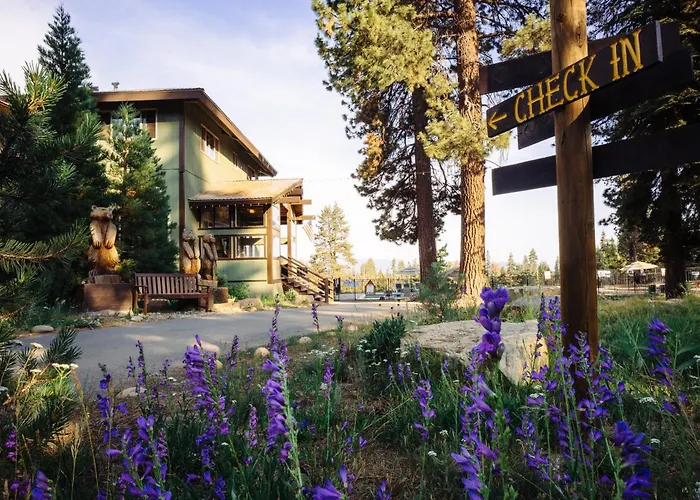 Montecito Sequoia Lodge