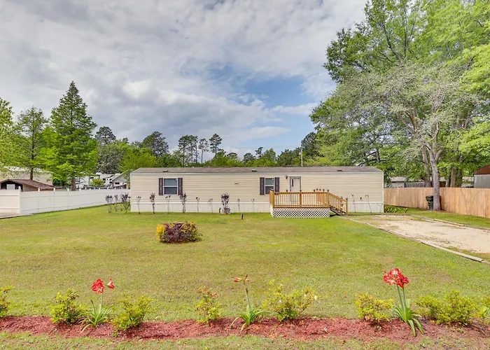 Bonneau Vacation Rental W/ Private Yard!