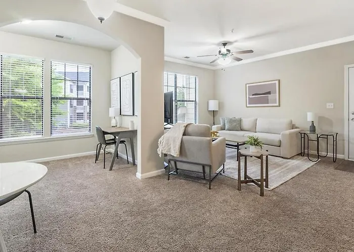 Landing At Crescent Park Commons - 1 Bedroom In Greer