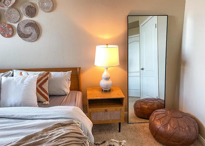 Sunny 1Bdr Centrally Located In Marina Del Rey