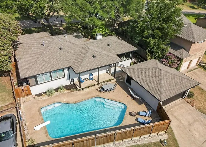 The Alamo Abode - Lake View Pool Newly Renovated