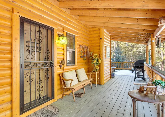 Family-Friendly Cabin W/ Fire Pit In Forest Lakes