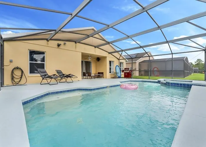 Stunning Newly Renovated Pool Home Close To Disney