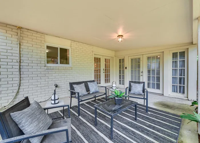 Baton Rouge Home W/ Private Patio: 2 Mi To Lsu!