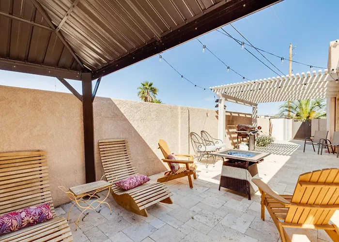 Lake Havasu City Escape: Patio, Pool + Grill!