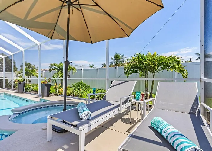 Villa Haze, Private Heated Pool & Spa, South Cape Coral