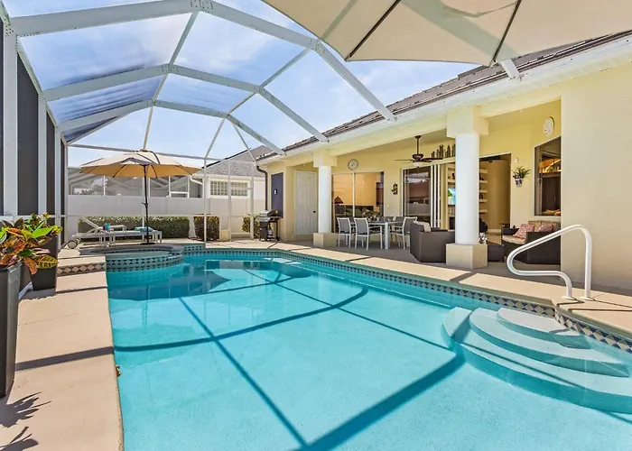 Villa Haze, Private Heated Pool & Spa, South Cape Coral