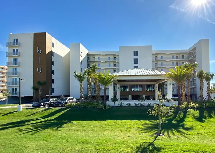 Blu #606 Luxury 2 Bd Beachfront Condo