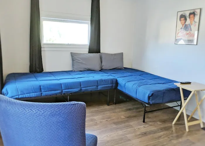 Port Huron Temp Stays - Apartment 7