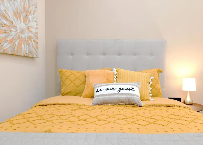 2Br 1Ba Remodeled House In Gray Community