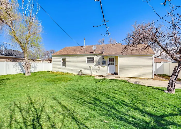 Charming Orem Home W/ Yard - Near Byu & Uvu!