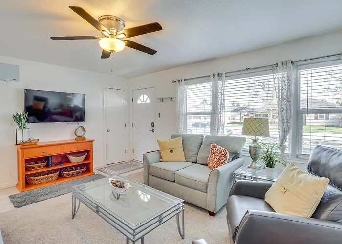 Charming Orem Home W/ Yard - Near Byu & Uvu!