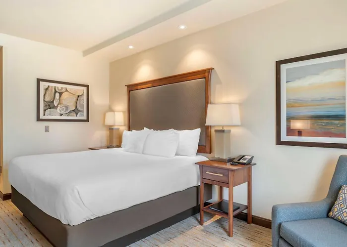 Best Western Premier Boulder Falls Inn