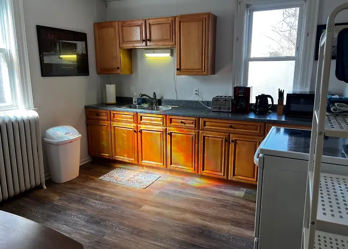 Great Gorge Guesthouse: Falls-View Retreat Near Downtown Attractions