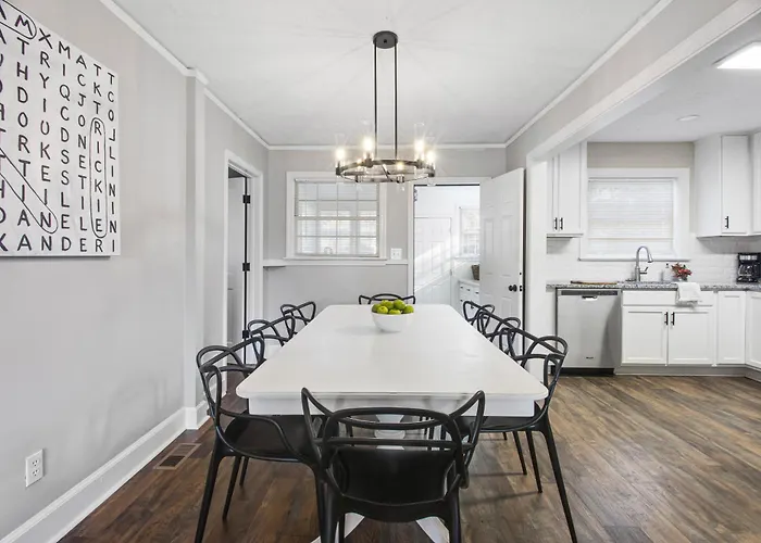 Forest Hills Cottage
