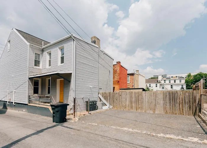 Getaway On Grant Heart Of Downtown With Parking