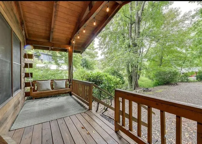 Clover Creek Cabin