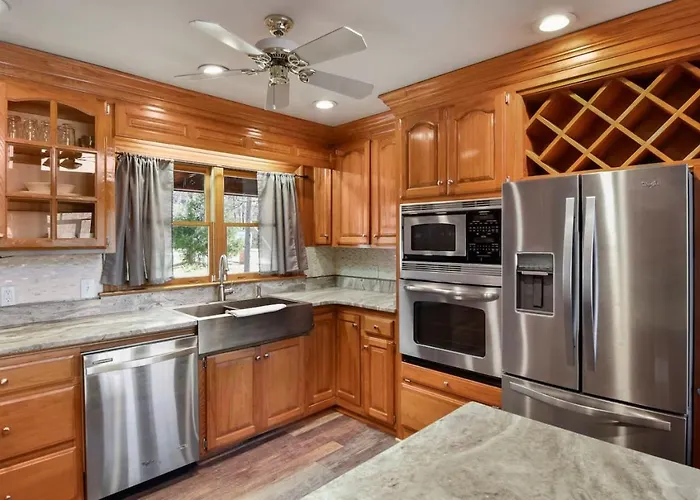 Southern Comfort Cabin