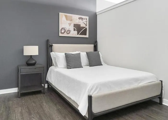 Landing Modern Apartment With Amazing Amenities Id1234X280