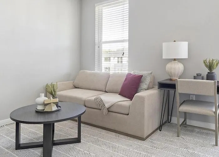 Landing Modern Apartment With Amazing Amenities Id1234X280