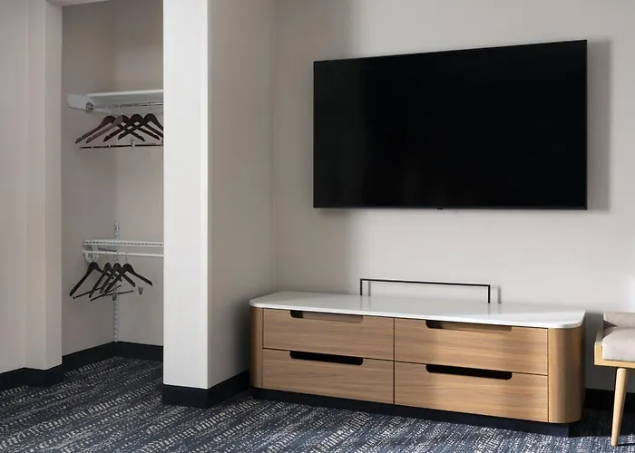 Fairfield By Marriott Inn & Suites Fresno Riverpark