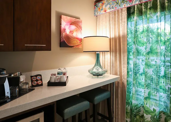 Orchid Key Inn - Adults Only