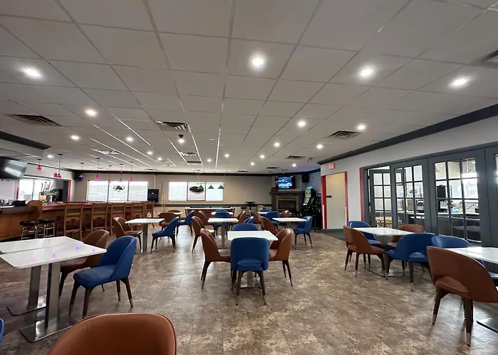 Ramada By Wyndham Waupaca