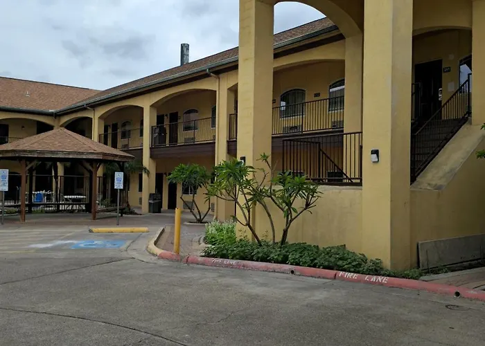 Texas Inn And Suites Rgv
