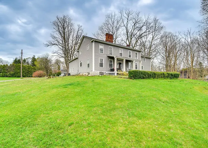 Lakefront Cayuga Retreat W/ Private Deck & Hot Tub